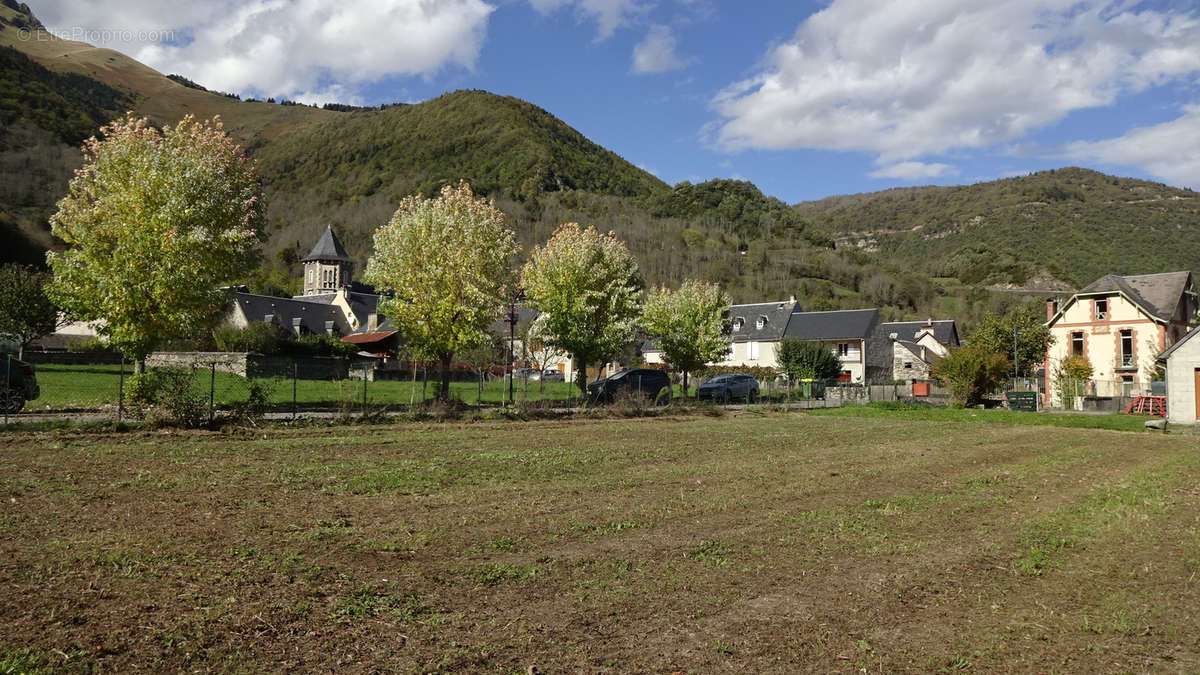 Terrain à GUCHEN