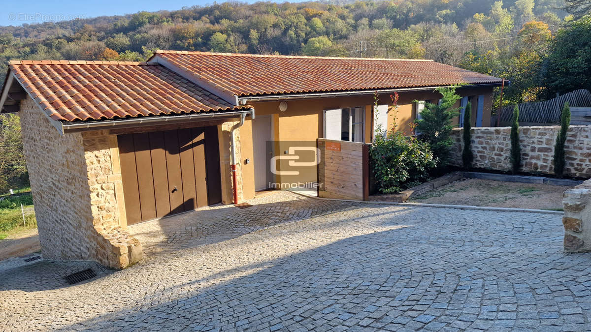 Maison à POLEYMIEUX-AU-MONT-D&#039;OR