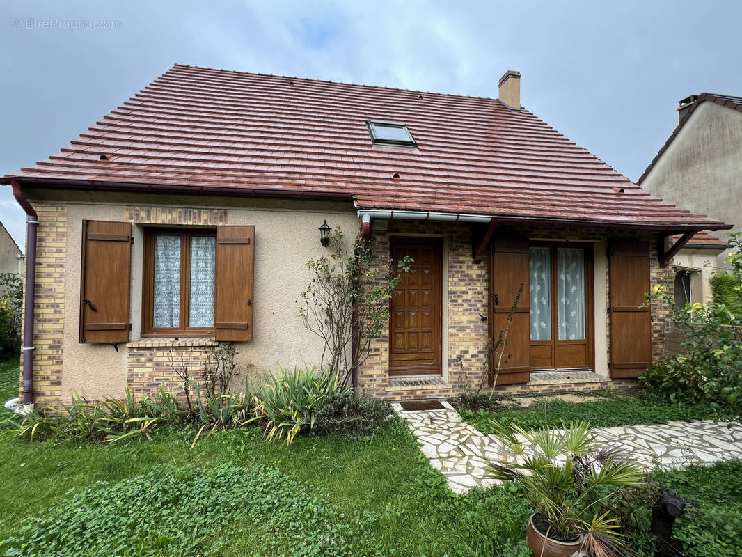 Maison à LOUVRES