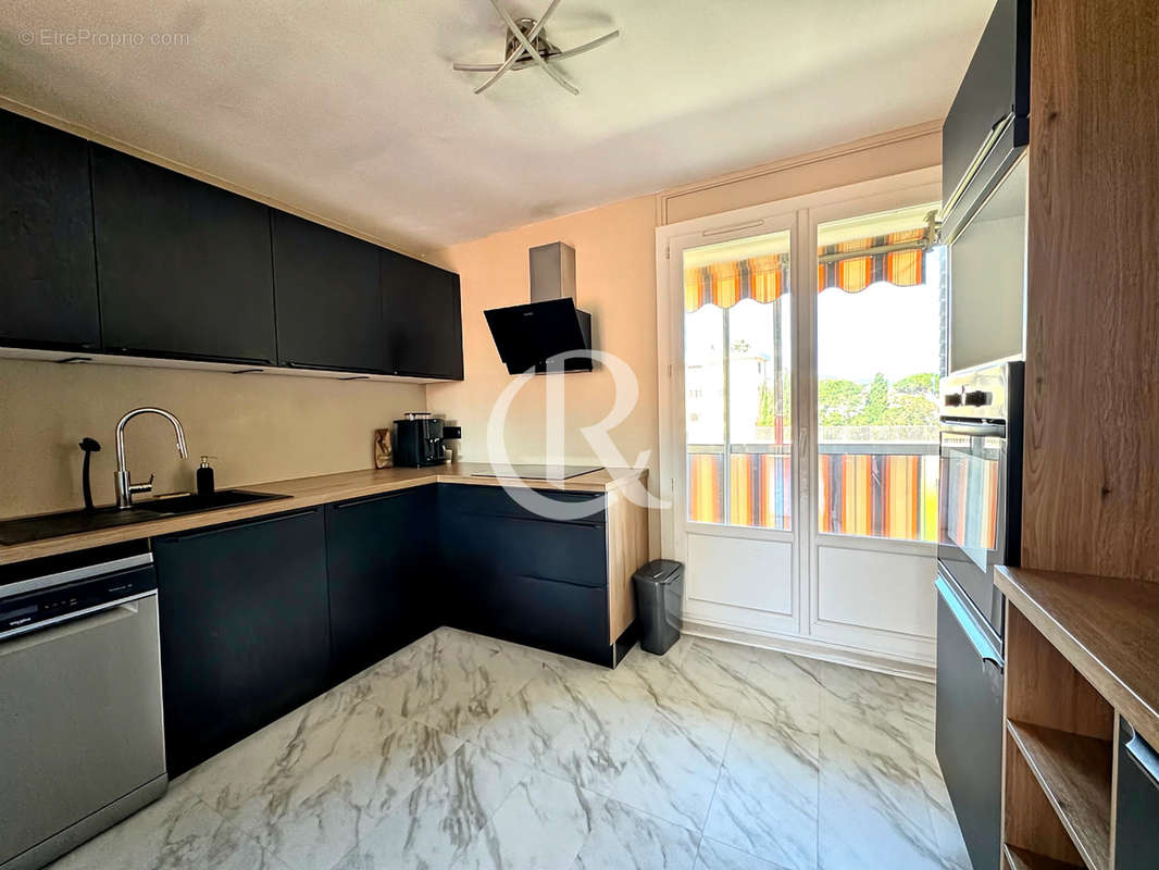 Appartement à HYERES