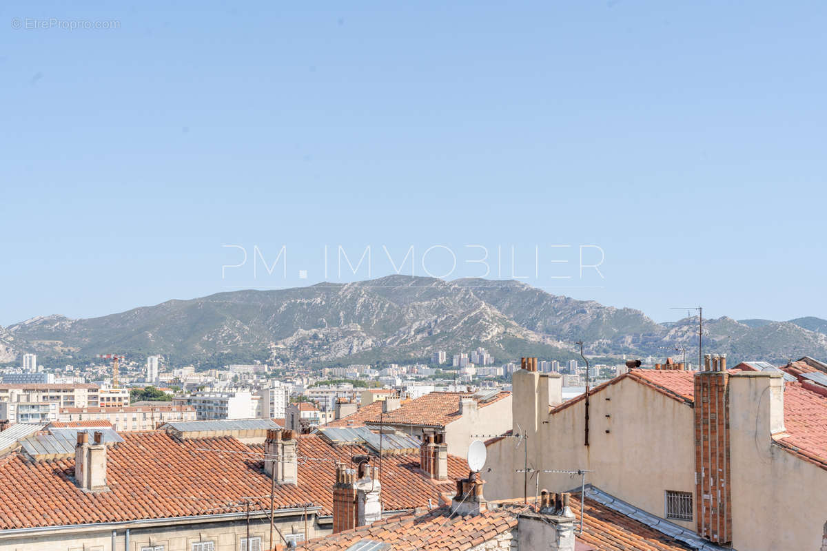 Appartement à MARSEILLE-5E