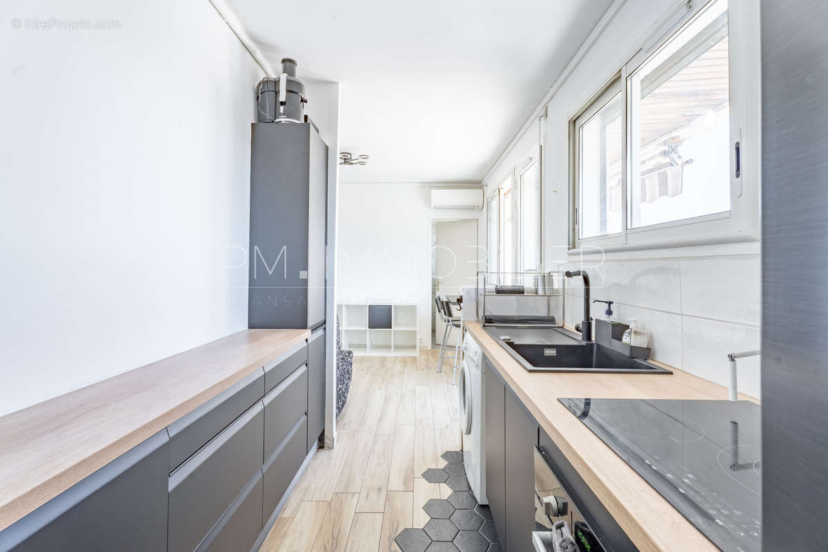 Appartement à MARSEILLE-5E