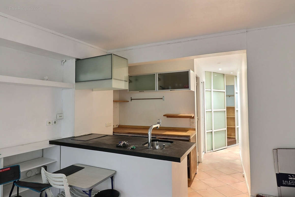 Appartement à PARIS-14E