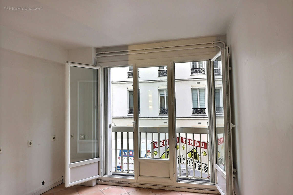 Appartement à PARIS-14E