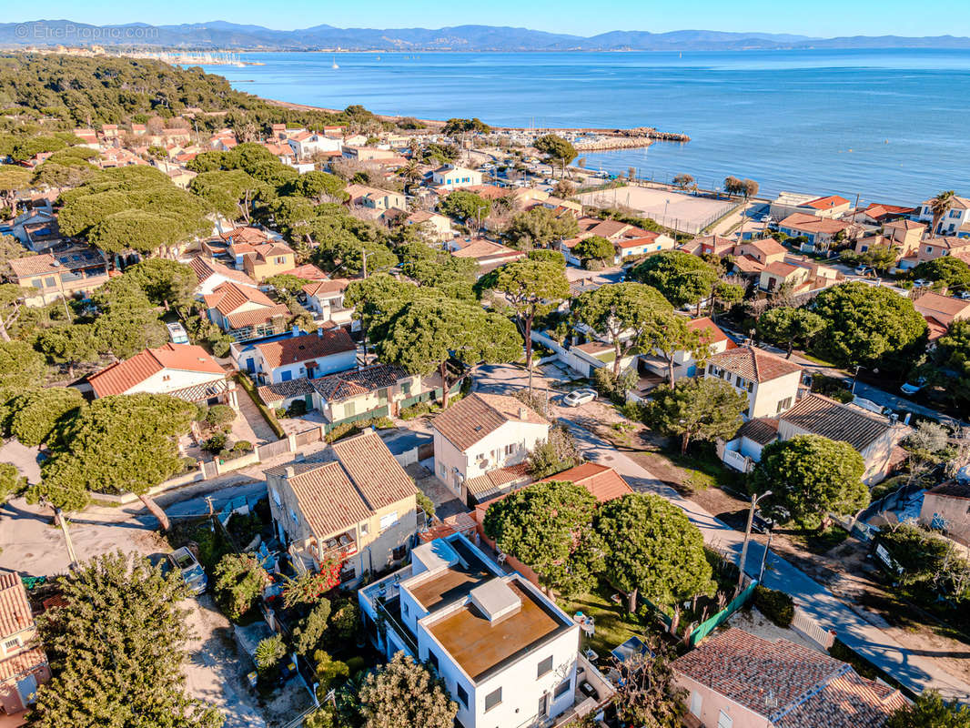 Maison à HYERES