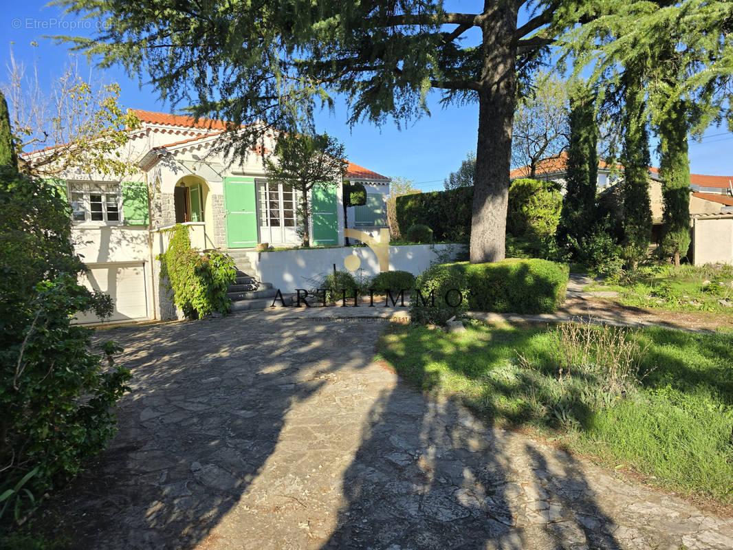 Maison à ROMANS-SUR-ISERE