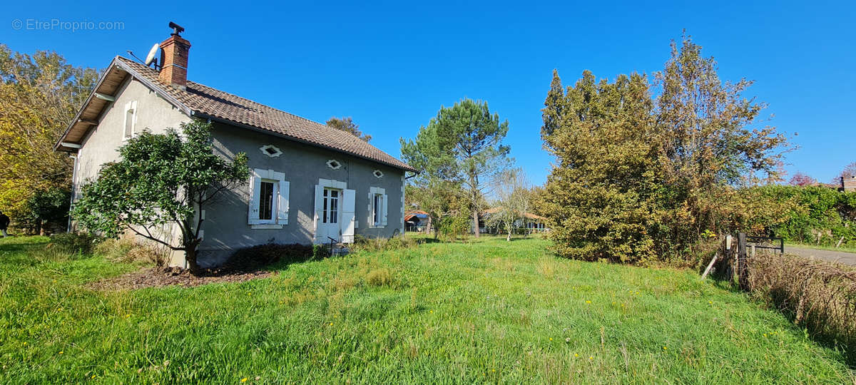 Maison à SAUGNACQ-ET-MURET