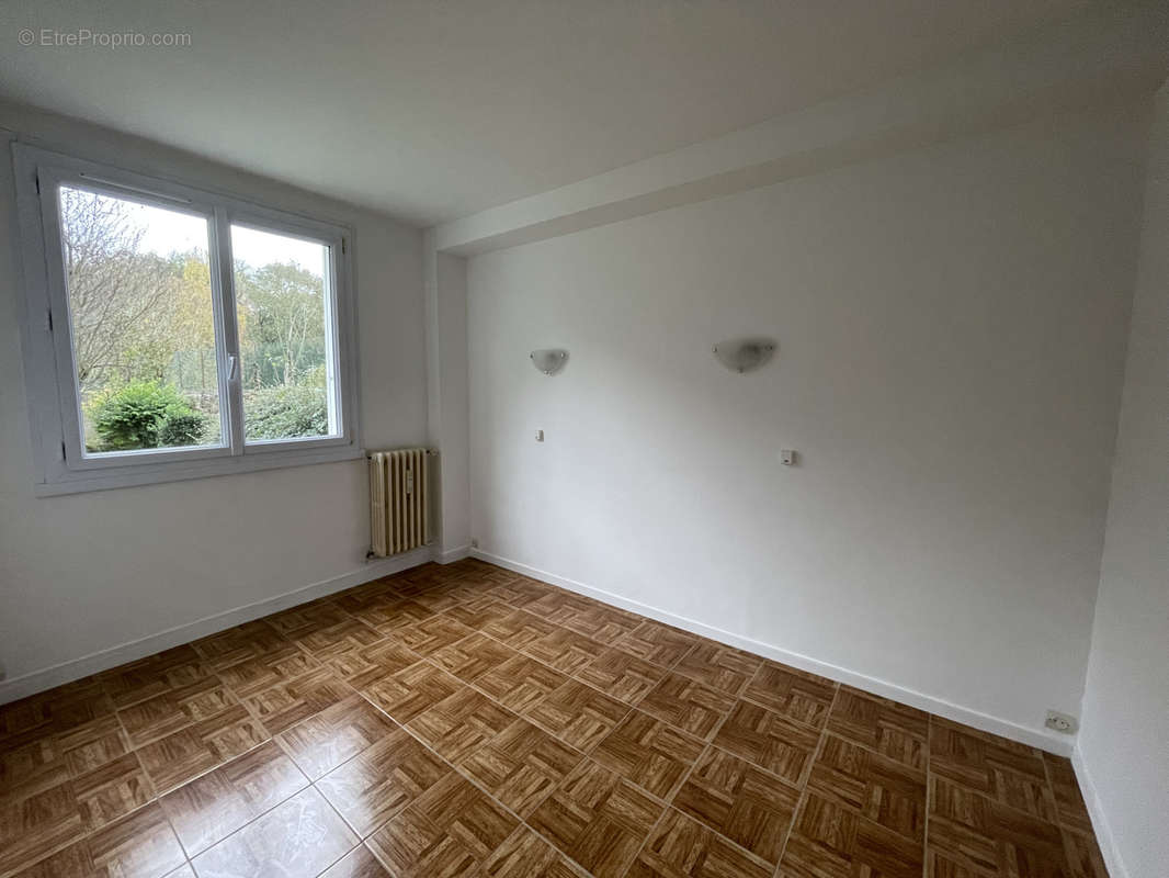 Appartement à MAROLLES-EN-HUREPOIX