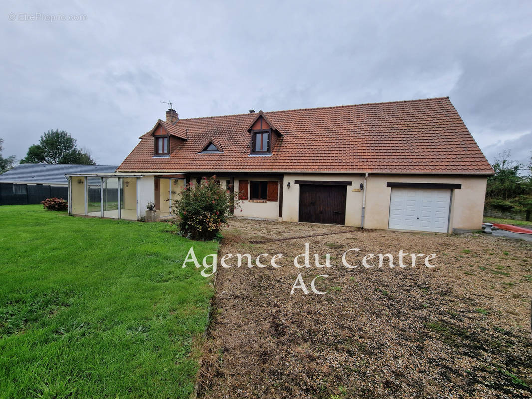 Maison à ANGERVILLE-L&#039;ORCHER