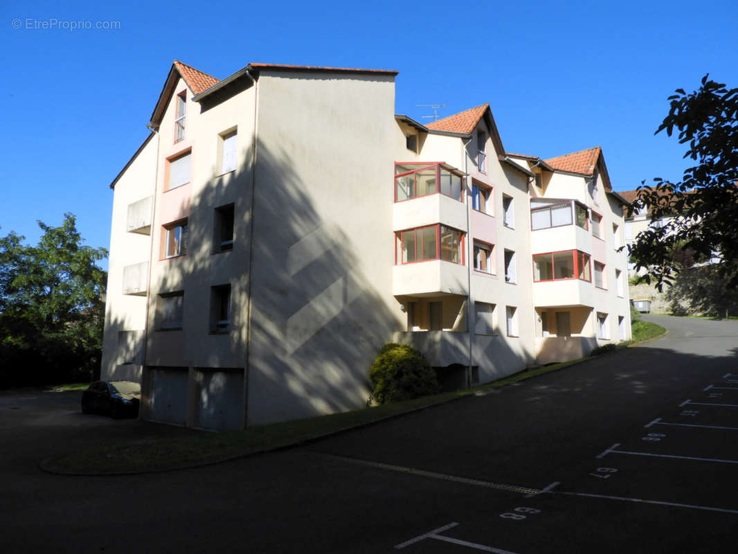 Appartement à VILLEFRANCHE-DE-ROUERGUE