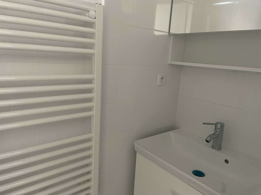 Appartement à MARSEILLE-4E