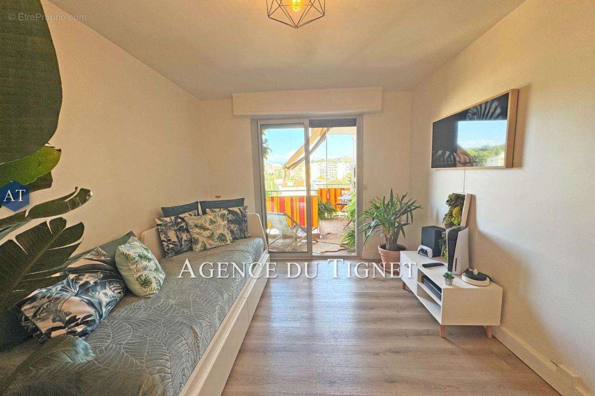 Appartement à LE CANNET