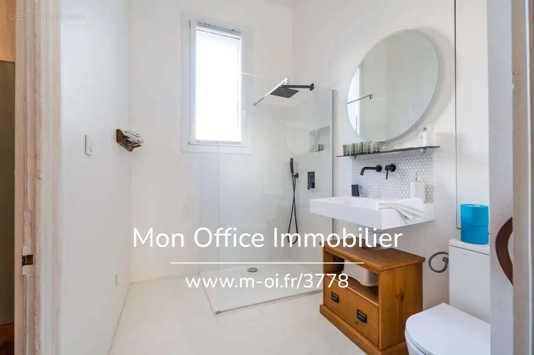 Appartement à MARSEILLE-6E