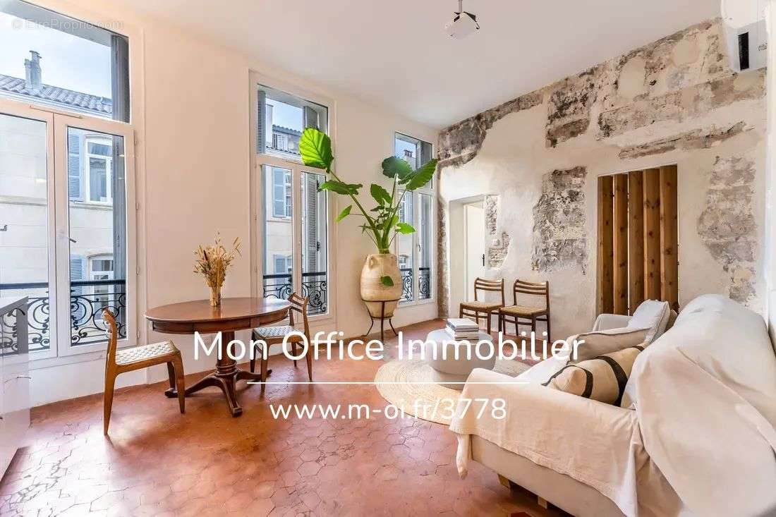 Appartement à MARSEILLE-6E