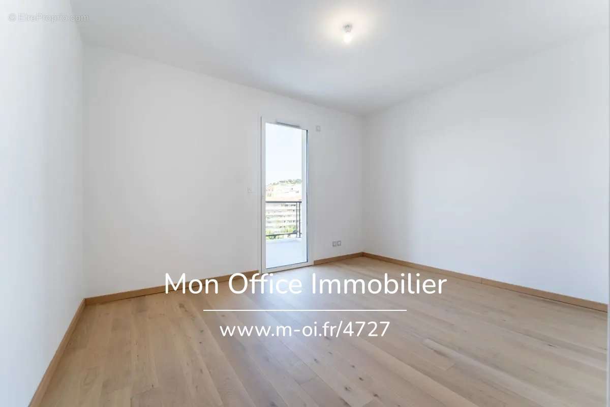 Appartement à MARSEILLE-8E