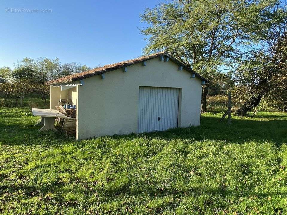 Maison à CASTELNAU-D&#039;AUZAN