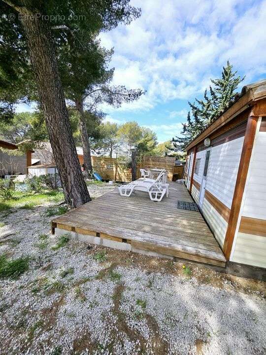 Maison à LE CASTELLET