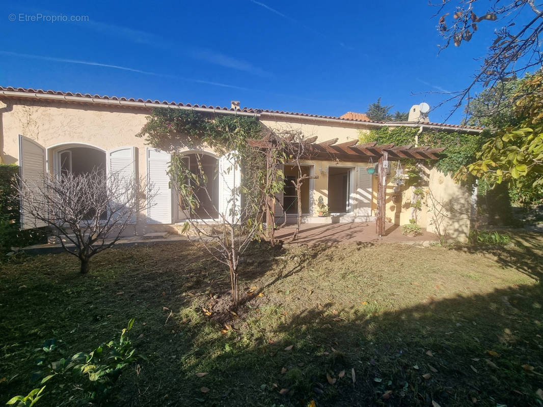 Maison à VILLENEUVE-LOUBET