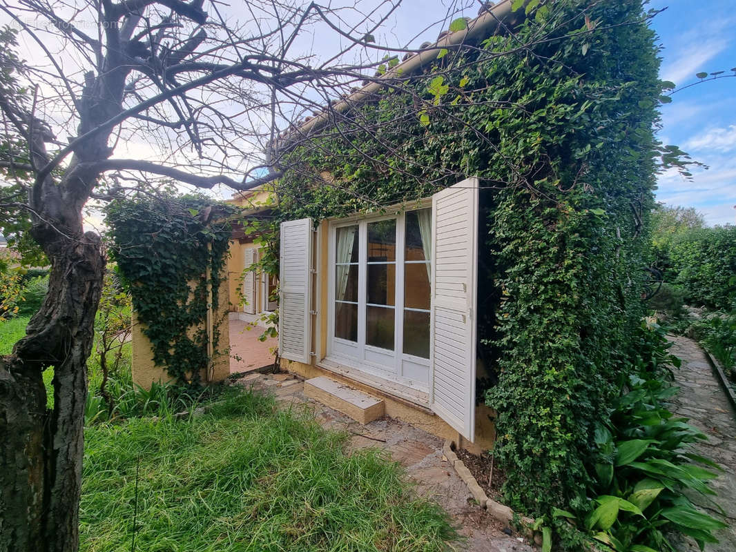 Maison à VILLENEUVE-LOUBET