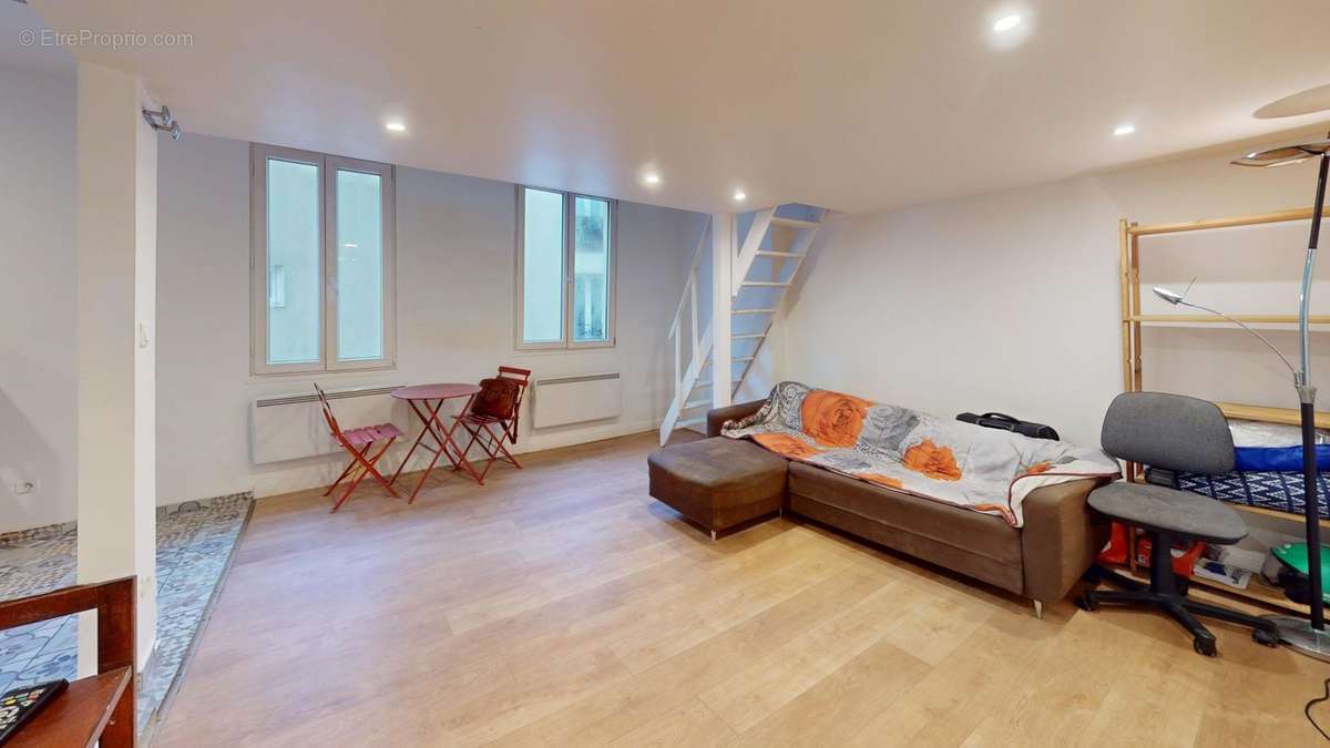 Appartement à PARIS-19E