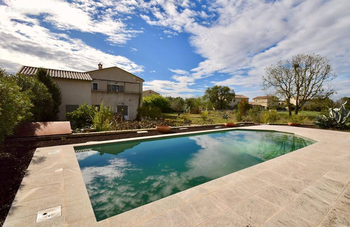 Maison à GARRIGUES-SAINTE-EULALIE