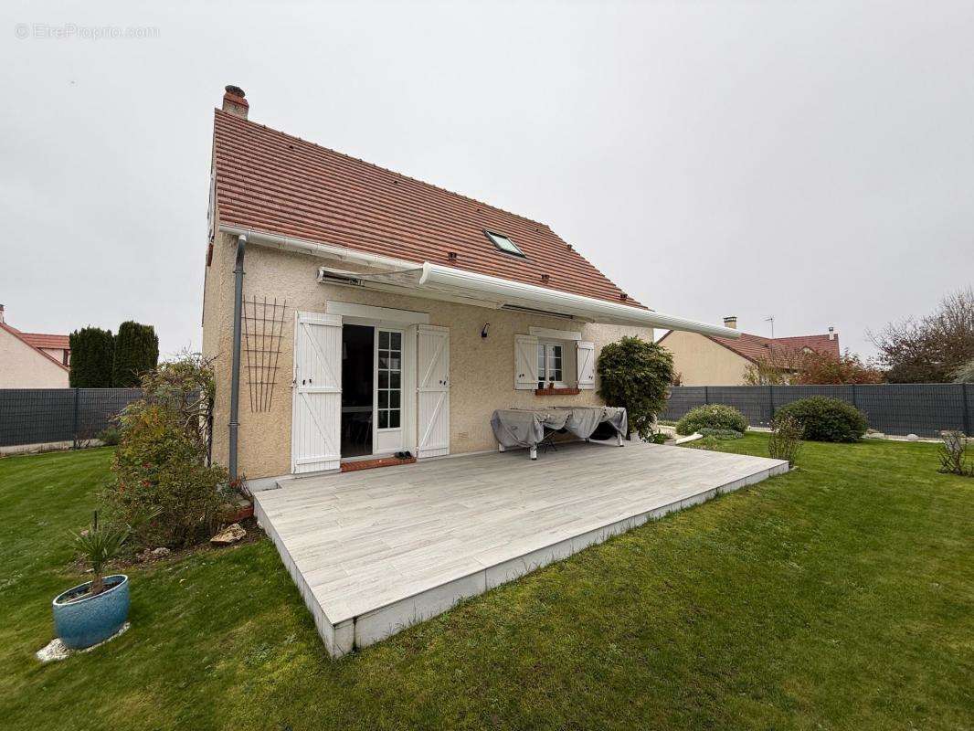 Maison à SAINT-DENIS-EN-VAL