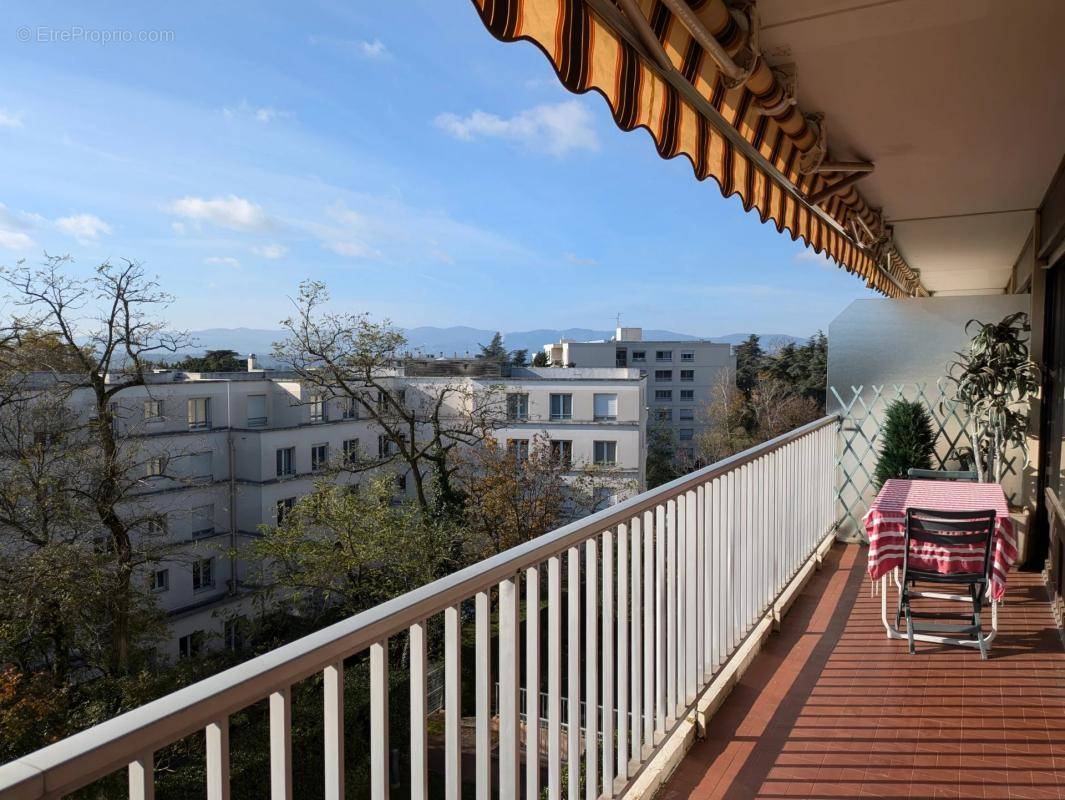 Appartement à SAINTE-FOY-LES-LYON