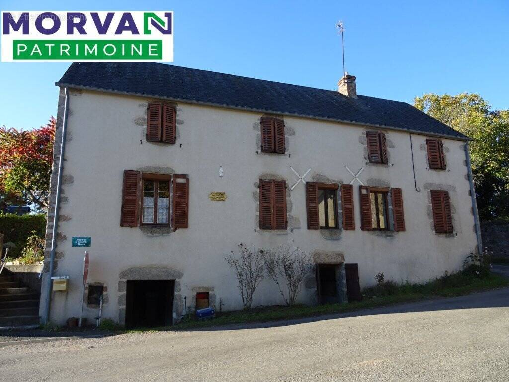 Maison à SAINT-HILAIRE-EN-MORVAN