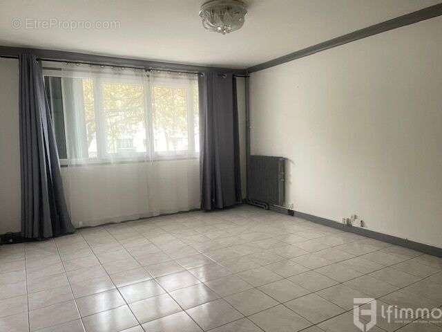 Appartement à LE BOURGET