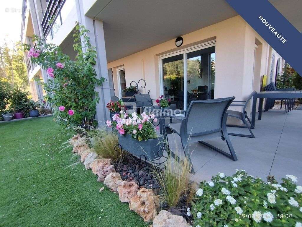 Appartement à ROQUEBRUNE-SUR-ARGENS