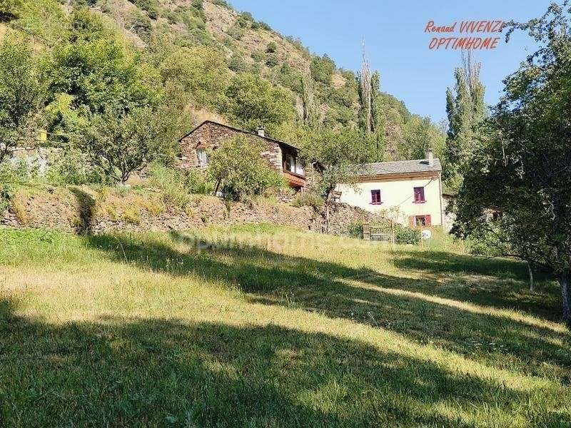 Maison à AYGUATEBIA-TALAU