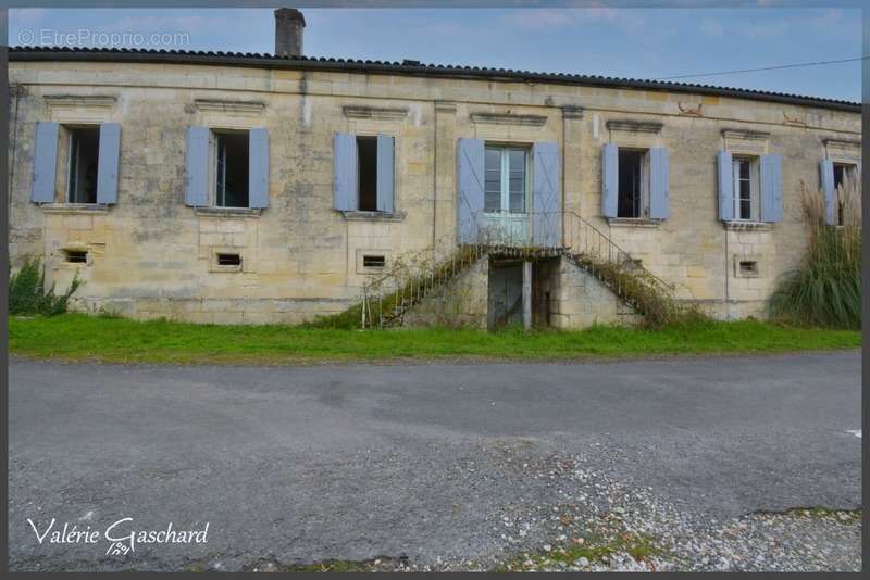 Maison à GOURS