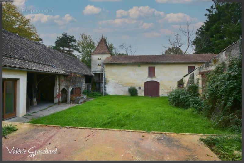 Maison à GOURS