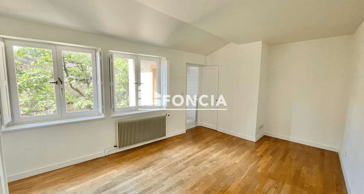 Appartement à LYON-5E