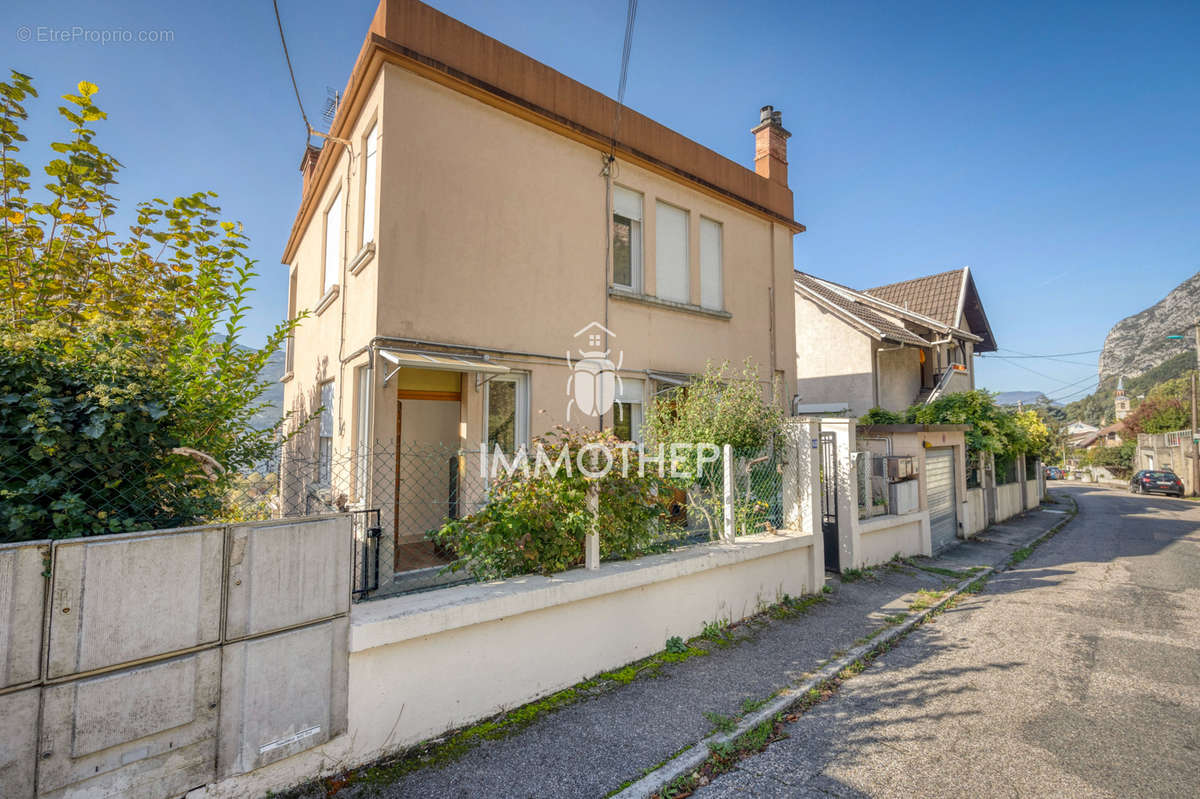 Appartement à SAINT-MARTIN-LE-VINOUX