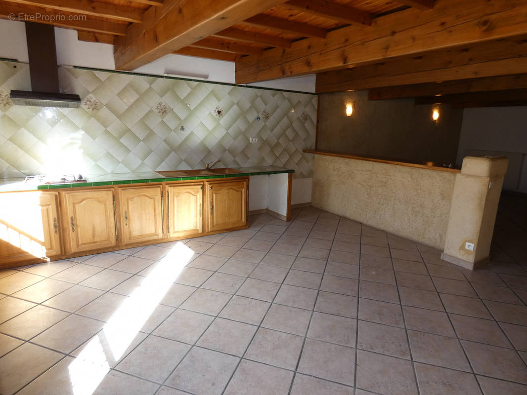 Appartement à VILLEGAILHENC