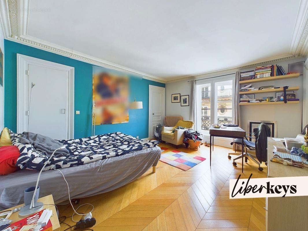 Appartement à PARIS-11E