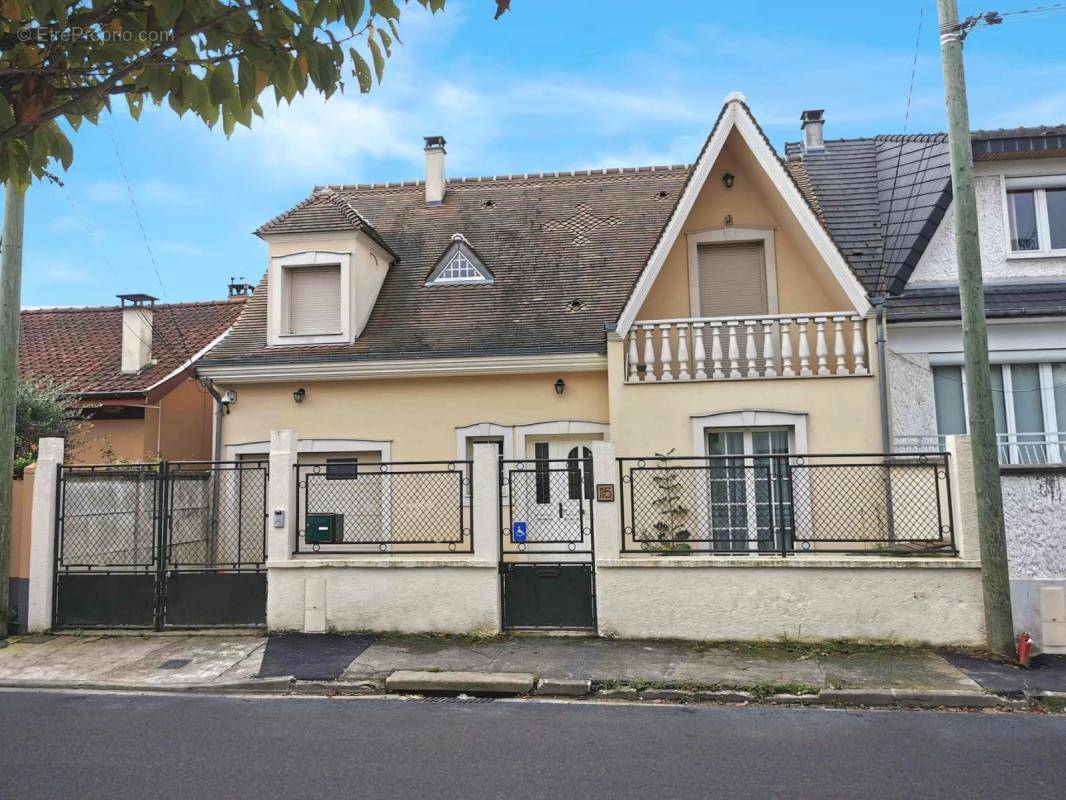 Maison à ORMESSON-SUR-MARNE