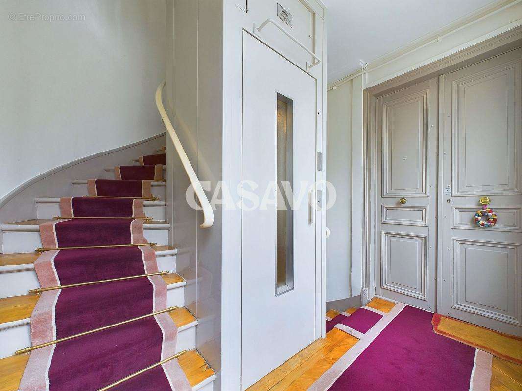 Appartement à PARIS-9E