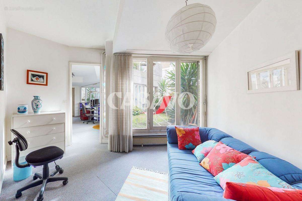 Appartement à IVRY-SUR-SEINE