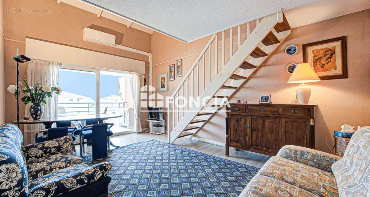 Appartement à FREJUS