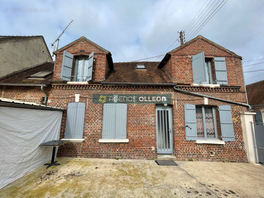 Maison à BEAUVAIS