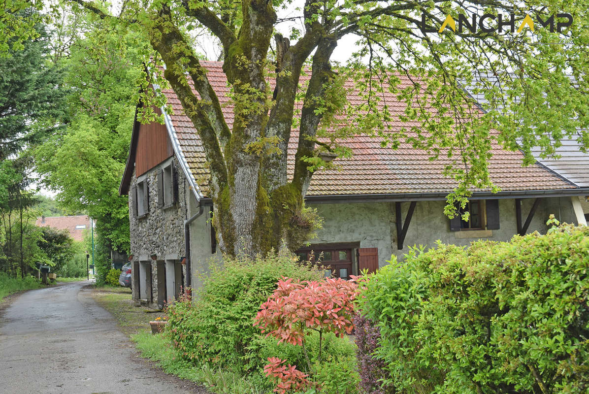 Maison à CHAVANNAZ