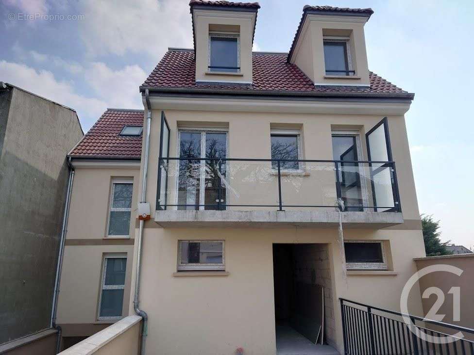 Appartement à FONTENAY-SOUS-BOIS