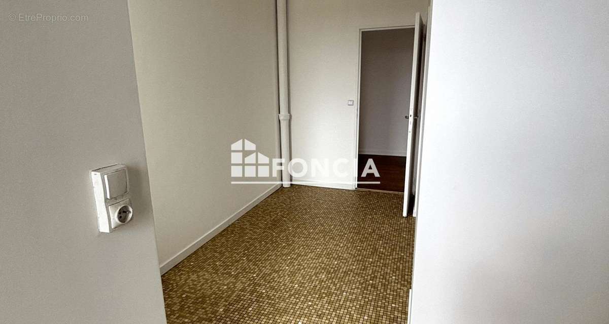 Appartement à EPINAY-SUR-SEINE