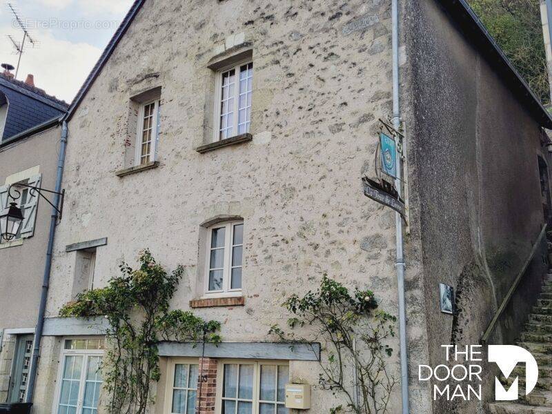 Maison à CHAUMONT-SUR-LOIRE