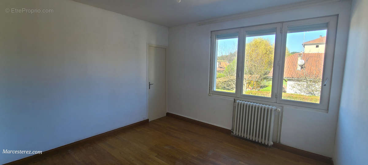 Appartement à LEYME