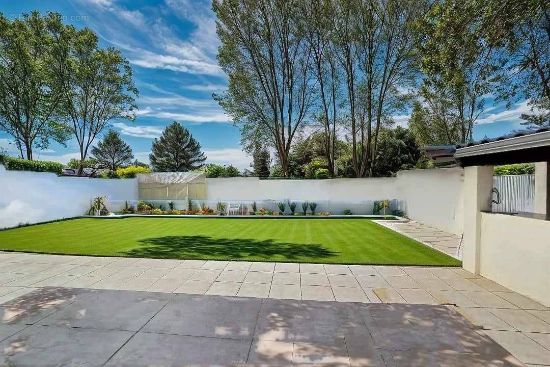 Maison à VILLENEUVE-LES-BEZIERS