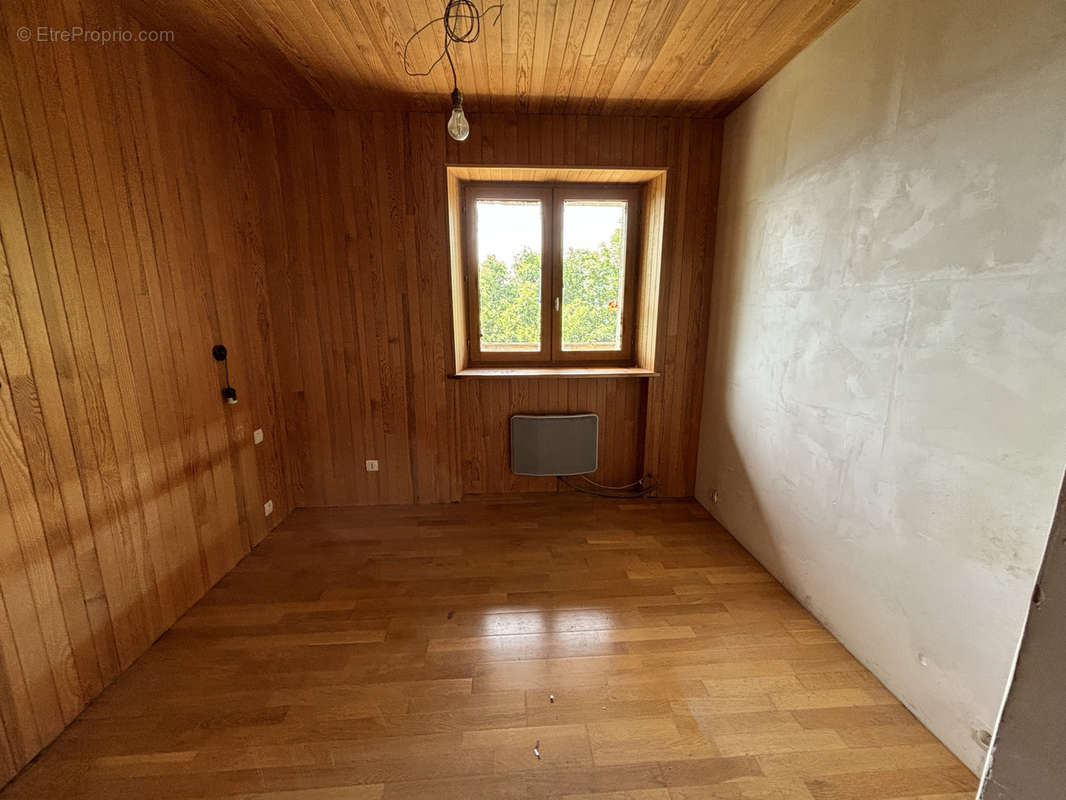 Appartement à PELVOUX