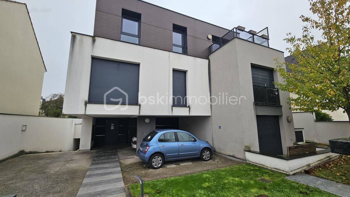 Appartement à LIVRY-GARGAN